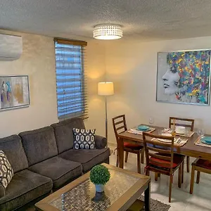  Apartment Oasis In The South Of The Island With Free Parking And Laundry